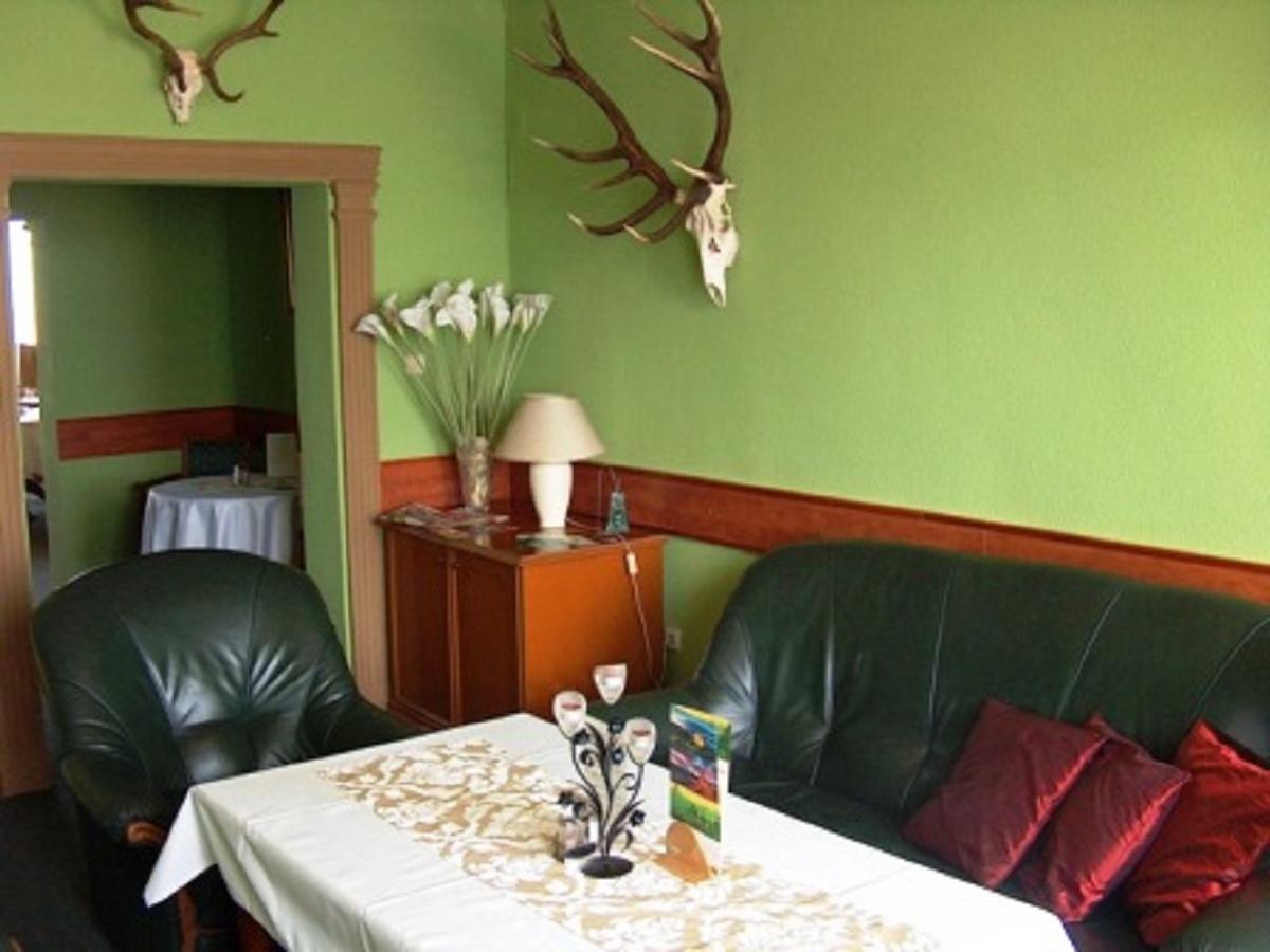 Hotel Hubert Nové Zámky מראה חיצוני תמונה
